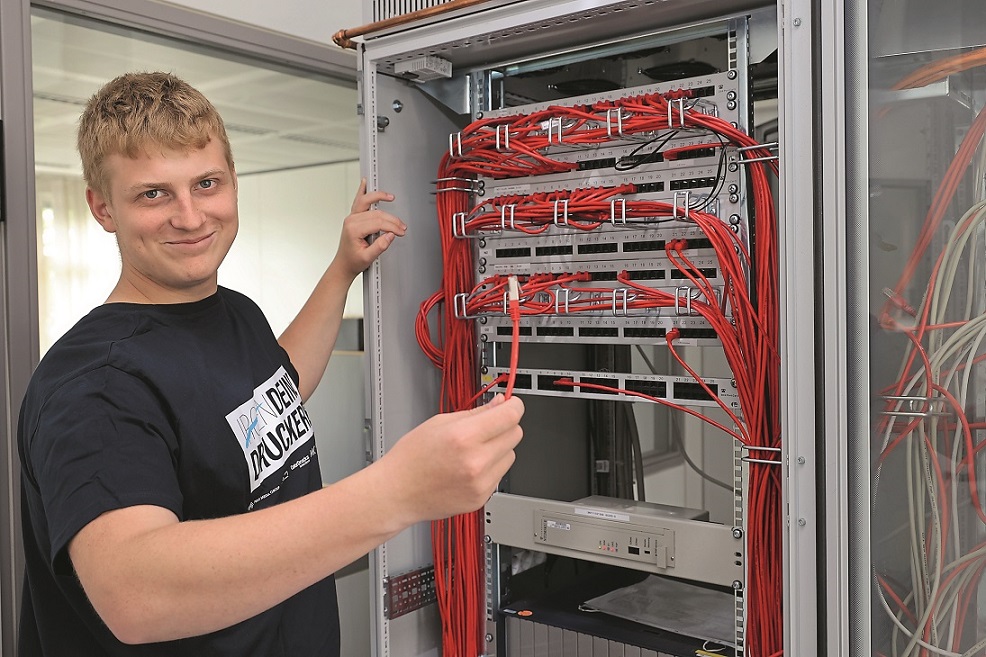 DDM Bild von einem Kabelschrank